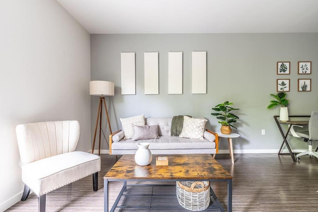 סיאטל One Bedroom Luxury Apartment מראה חיצוני תמונה