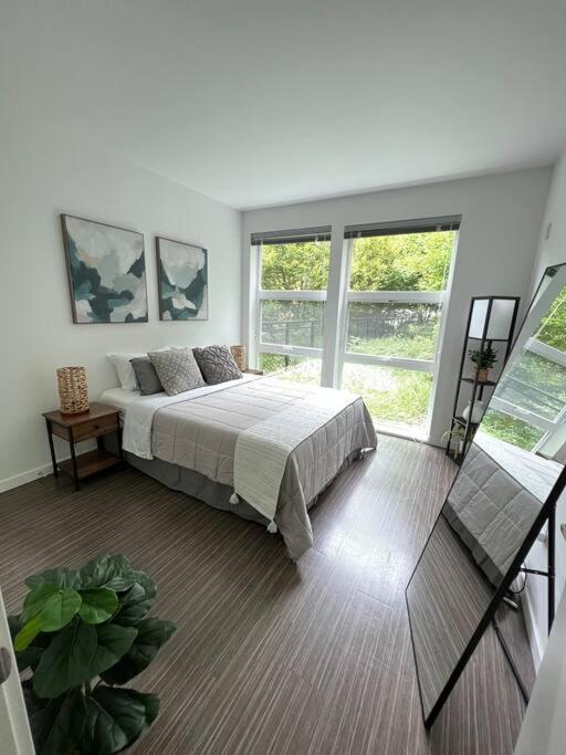 סיאטל One Bedroom Luxury Apartment מראה חיצוני תמונה